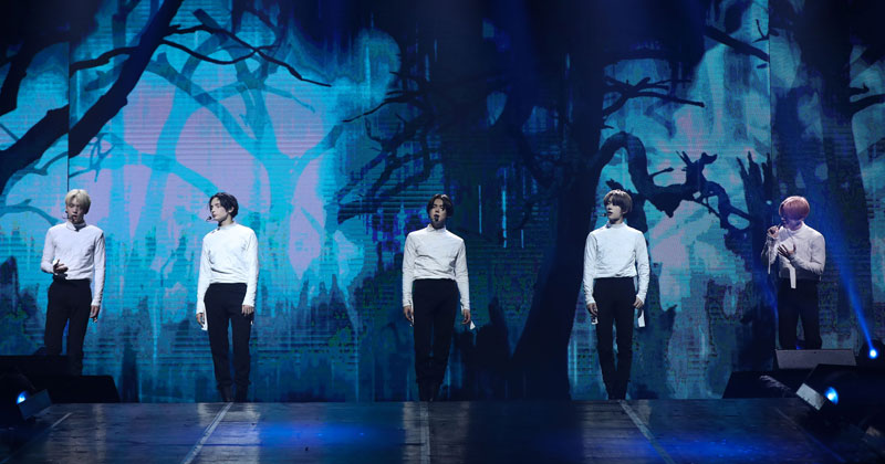 TOMORROW X TOGETHER ยิ่งใหญ่สุดอลัง พร็อพ แสง สี เสียงแน่นทุกโชว์ สมการรอคอย ใน TOMORROW X TOGETHER WORLD TOUR ACT: LOVESICK IN BANGKOK